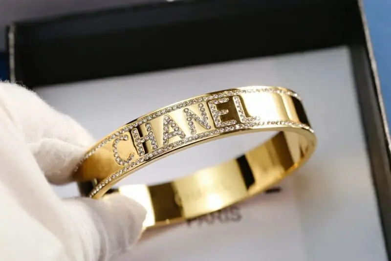 chanel bracelets s_1263174